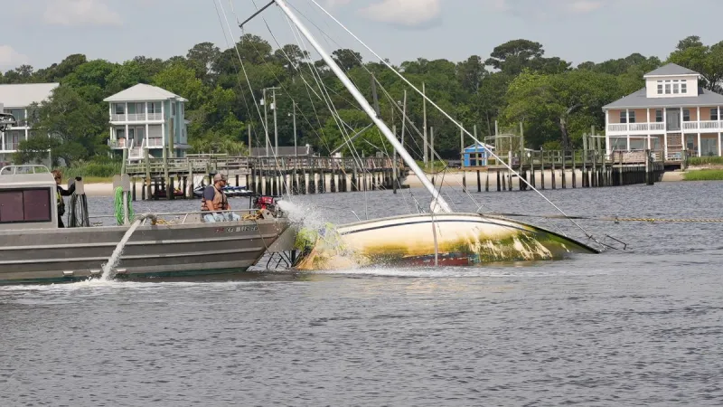 Coastal Federation offers tools for addressing derelict boats