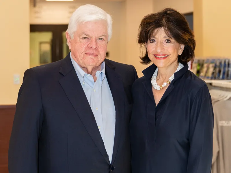 Vicky Hunt, Sam Hunt Make $500,000 Gift To Elon Athletics