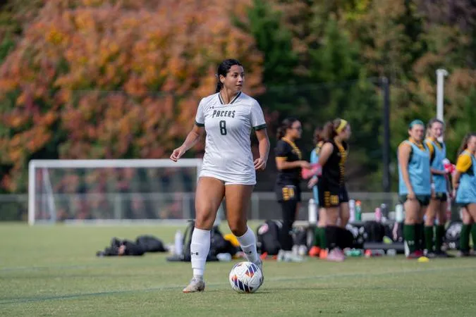 Women's Soccer Drops First Road Match