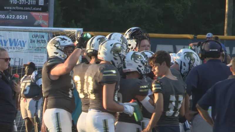 North Brunswick stays unbeaten with 27-7 win over West Carteret