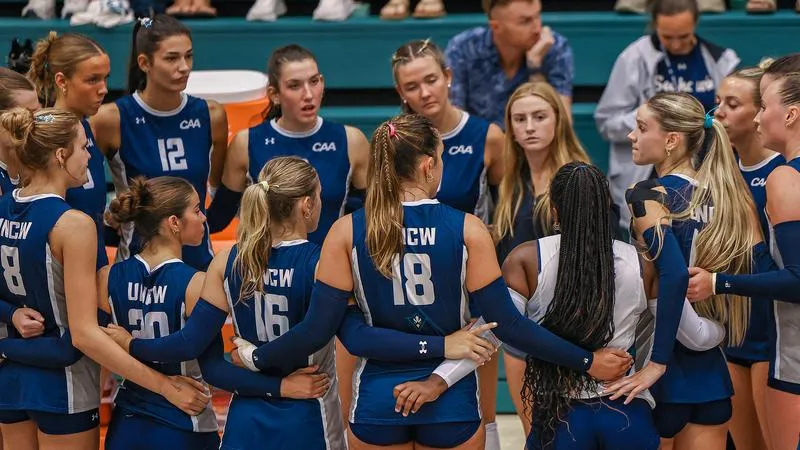 Volleyball Swept By West Florida