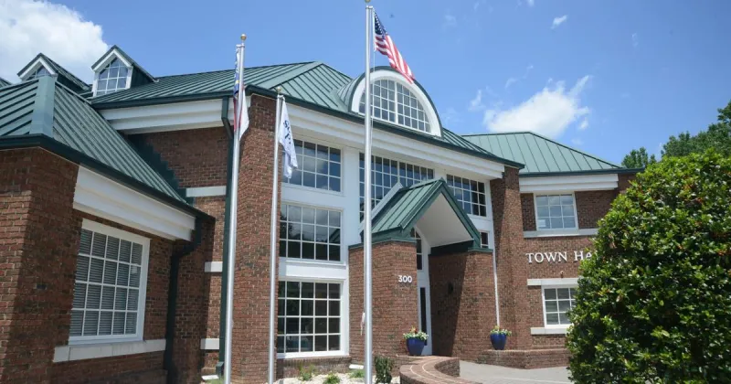 Southern Pines Council Talks Ethics Code