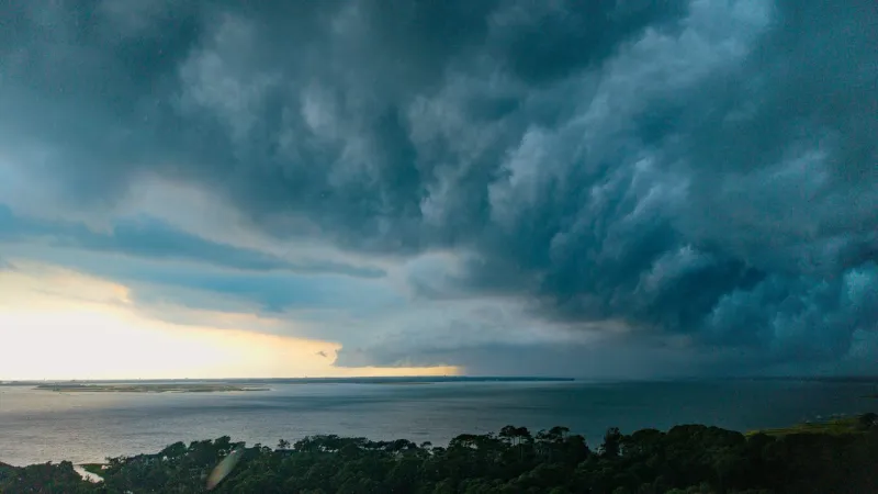 Cooler weather foreshadows welcome fall