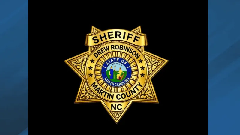 Driver still at large after Highway Patrol chase ends in Martin County woods