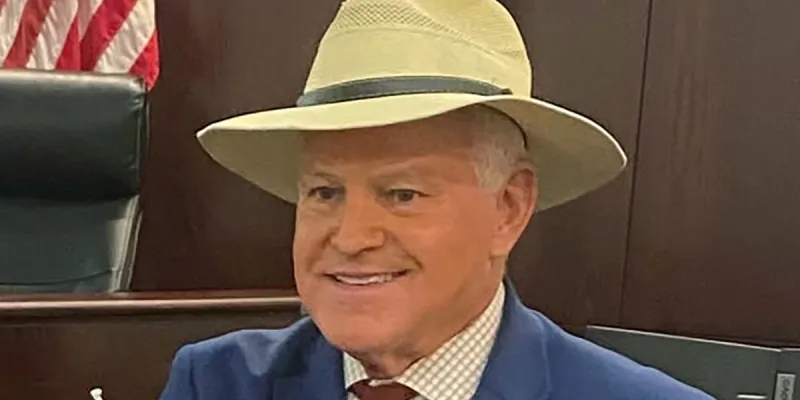 Tillett selected to replace Hanig in state Senate