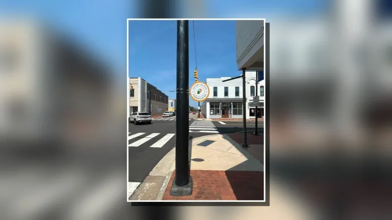 Farmville installs downtown signs with $10,000 municipal grant