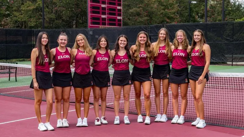 Elon Begins Fall Slate In Chapel Hill