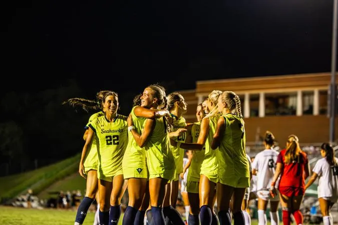 Seahawks Shut Out Charlotte, 2-0, to Stay Undefeated