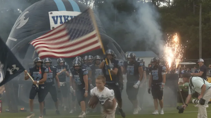 Hoggard rolls past Panther Creek, 40-7