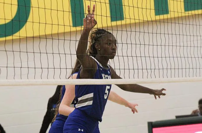 Vikings Put on Great Efforts in Four-Set Loss at Concord