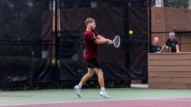 Elon Continues Play At Elon Invitational