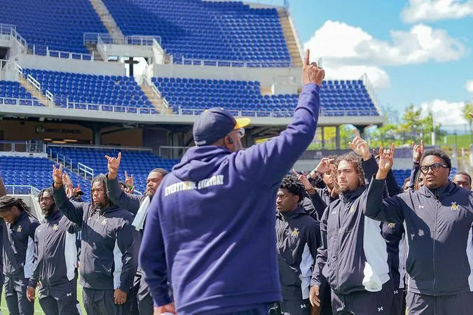 JCSU Rolls Past Winston-Salem State, 31-6