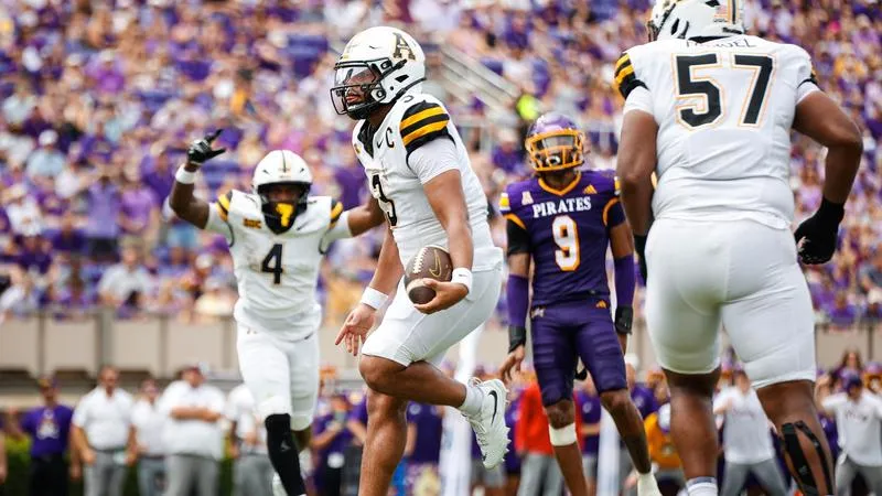 Mountaineers Run Streak to Four Straight Over Pirates