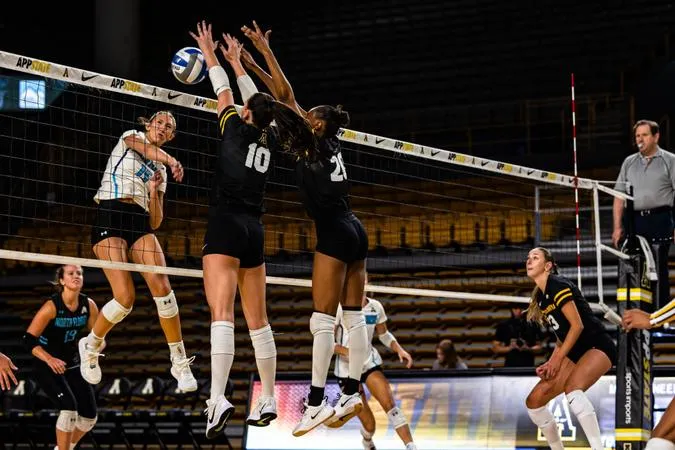 App State Volleyball Drops Match Against North Florida