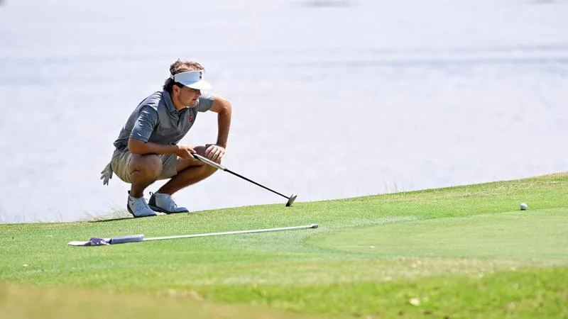 Yeagley Fires Bogey-Free 65 To Lead Elon In Waynesville