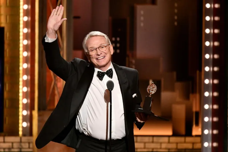 Bob Mackie, designer to the stars who dressed Cher and Marilyn and defined '70s glamour, dies at 87