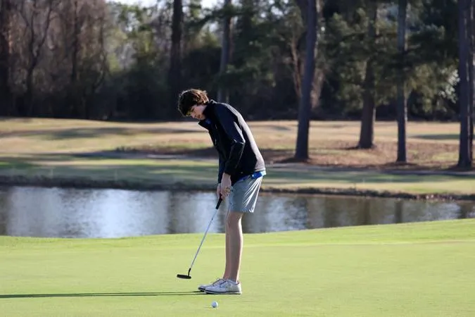 Hawks Save Best for Last in Final Round of Savannah Lakes Invitational