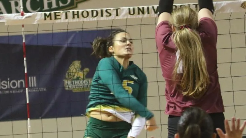 Women's Volleyball Cruises to Victory Over Pfeiffer in Conference Opener