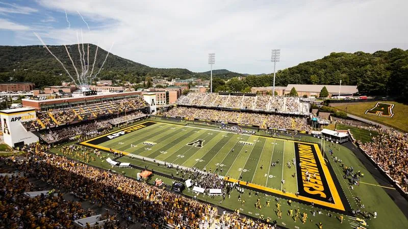 Game Day Preview: App State Hosts Charlotte for Black Saturday (Under the Lights)
