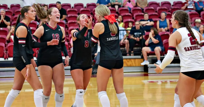 Flyers Reaching New Heights on the Court