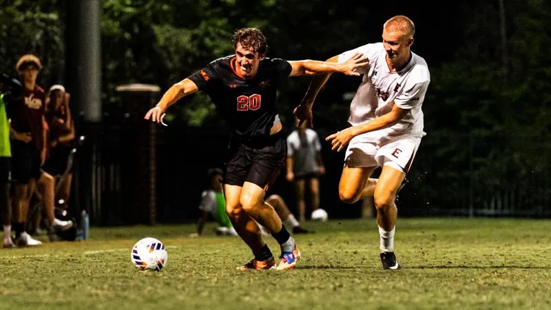 Campbell welcomes UNCW to Eakes Athletics Complex