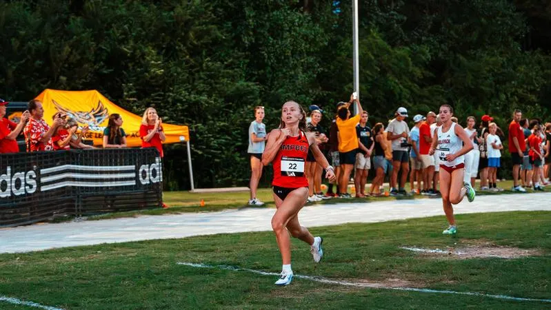 Pierce records third-fastest 5K in program history, Cross Country races at Adidas XC Challenge