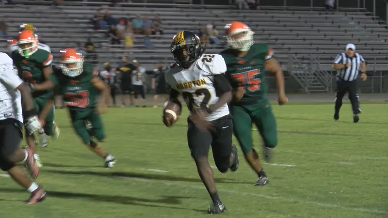 Hobbton takes down East Columbus, 32-13