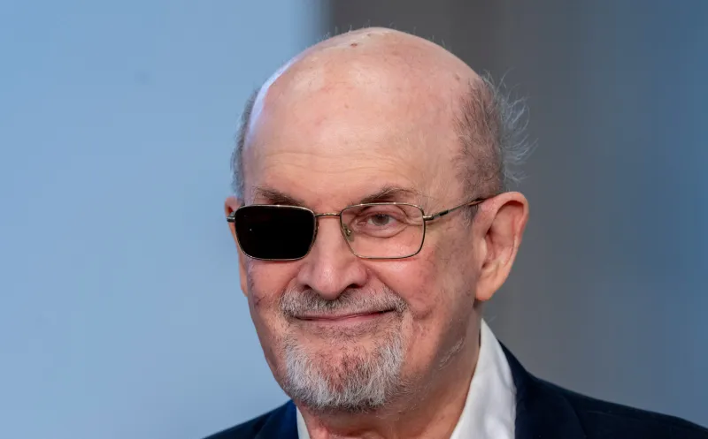Salman Rushdie will receive National Book Award medal for lifetime achievement