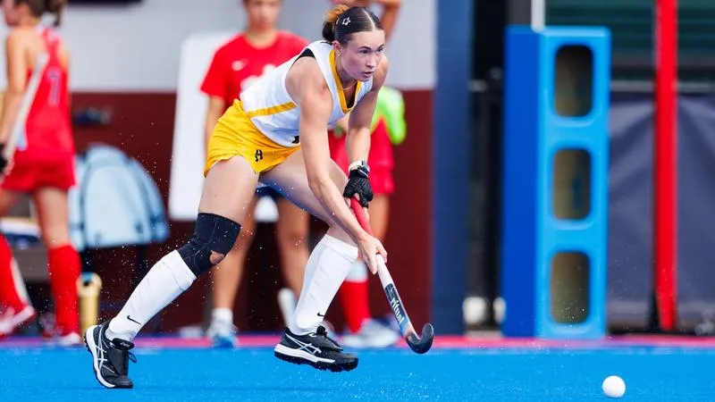Field Hockey Falls to No. 13 Liberty, 7-2