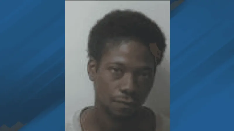 Washington man faces charges after alleged car break-in and stolen card use