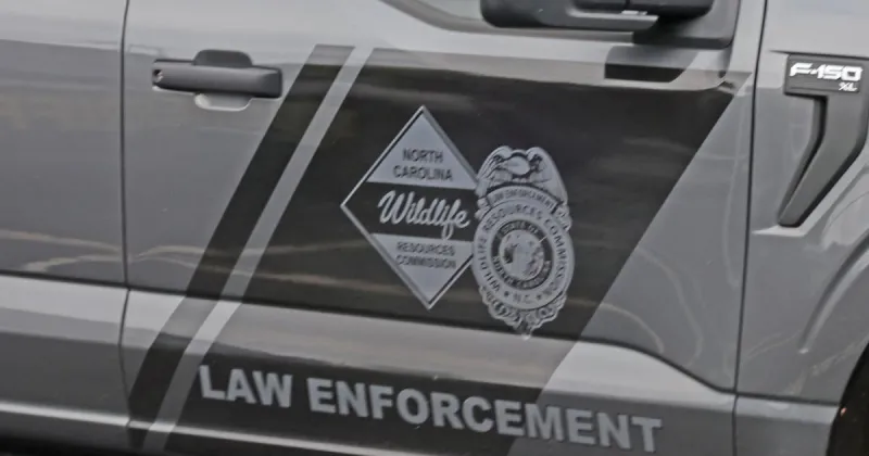 Man drowns in Lake Norman while saving his sister from overturned kayak