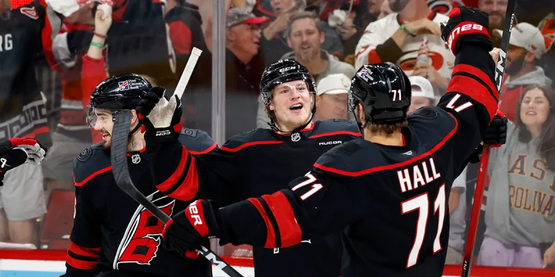 Hurricanes' second line aiming higher