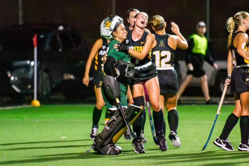Mountaineers score shutout win against Bellarmine, fall to Liberty