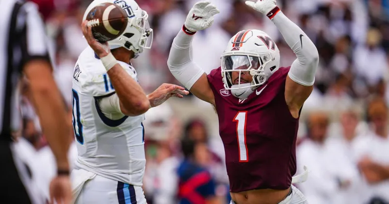 Flowers named semifinalist for William V. Campbell Trophy