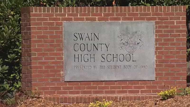Lockdown lifted, no threat found after 'sound of gunshots' near Swain County High School