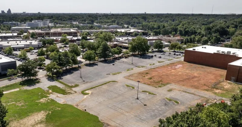 270 apartments coming to Friendly Center. Complex will be built on former Sears site