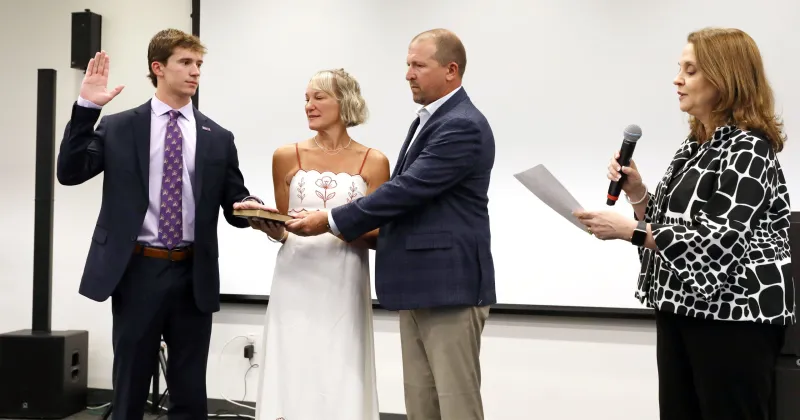 ECU trustees learn about AI strategy efforts on campus