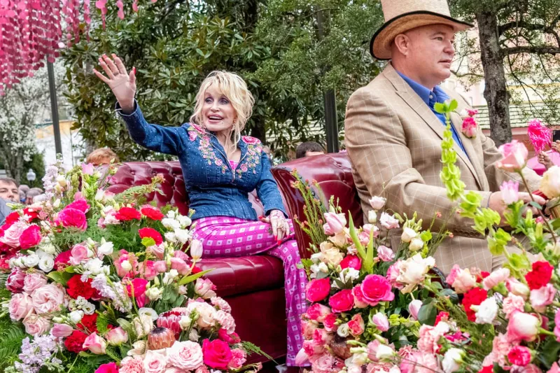 Dolly Parton's estate granted temporary restraining order against singer's nephew