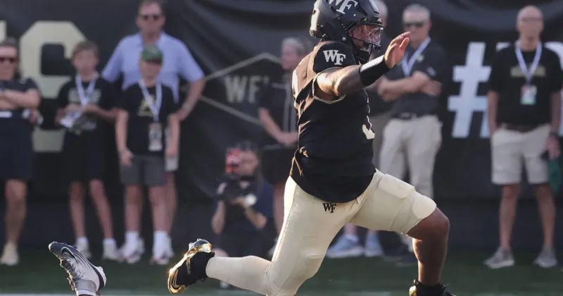 Lopez, Hernandez lead Wake Forest past 16th-ranked Louisville