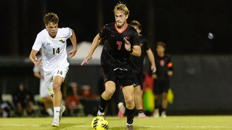 Campbell's comeback comes up short against William & Mary
