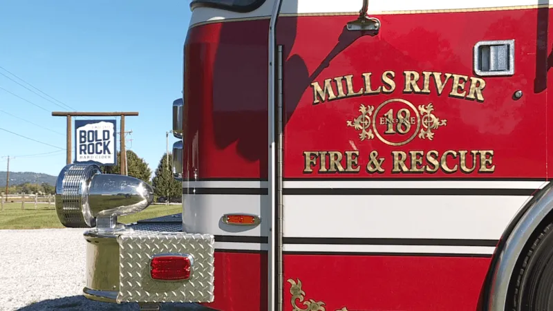 Raise a glass: Cidery fundraiser honors first responders 2 years after Helene