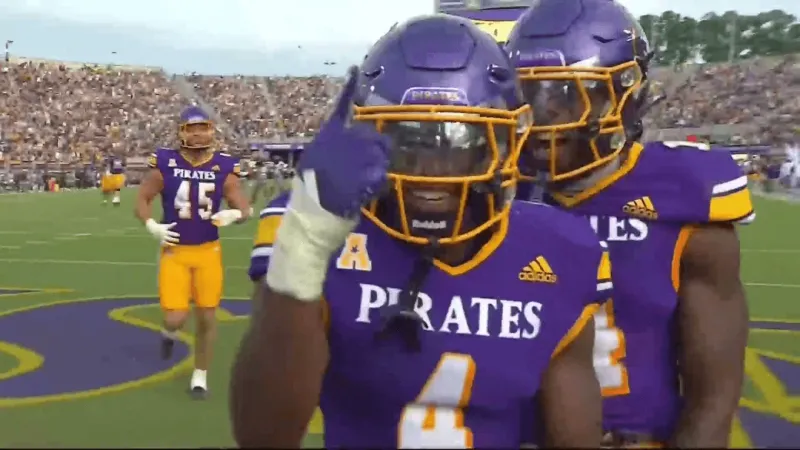 ECU erupts for 42 points in the first half, breeze past NC Central for 2nd straight win