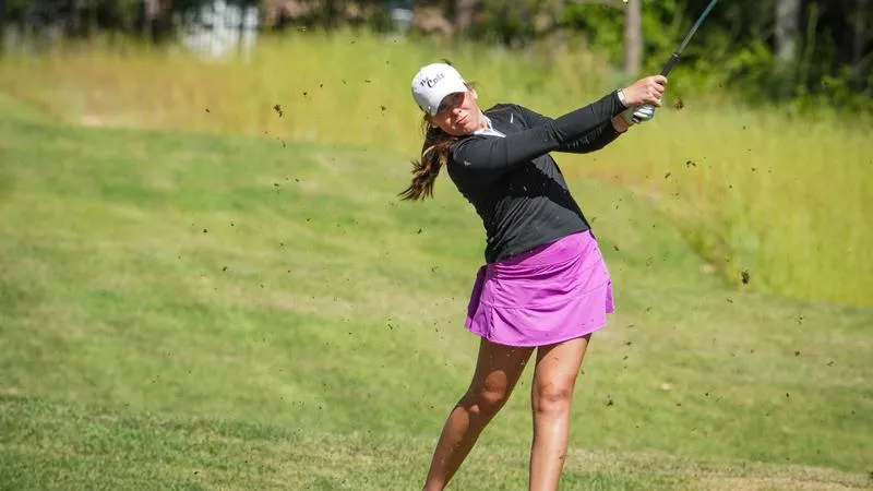 Steinarsdttir's Rally Has WCU Climbing Before Darkness Halts Play