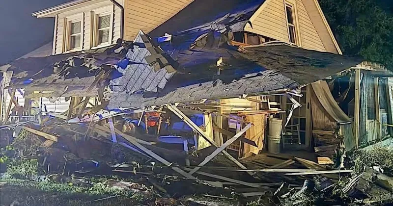 Car runs off road, heavily damages home, autos
