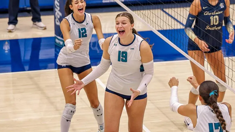 Volleyball Hosts Northeastern In CAA Action