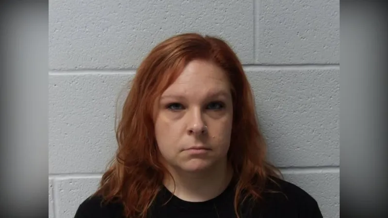 Detention center employee fired, charged after inmate money complaint