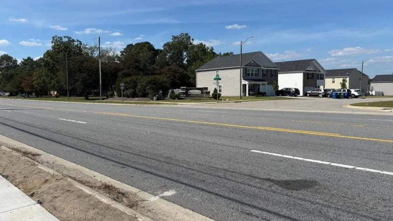 Greenville police investigating fatal crash on East 10th Street