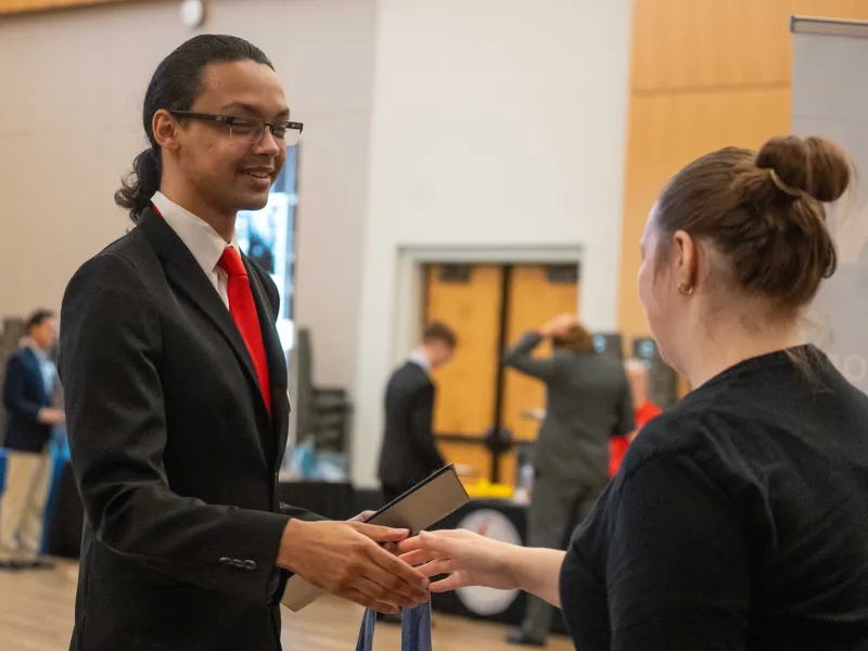 Engineering Career Fair offers internships, interview experience