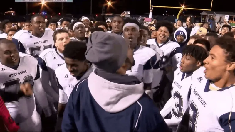Northside rolls to 5-0 for first time since 2012, hosts Croatan Friday