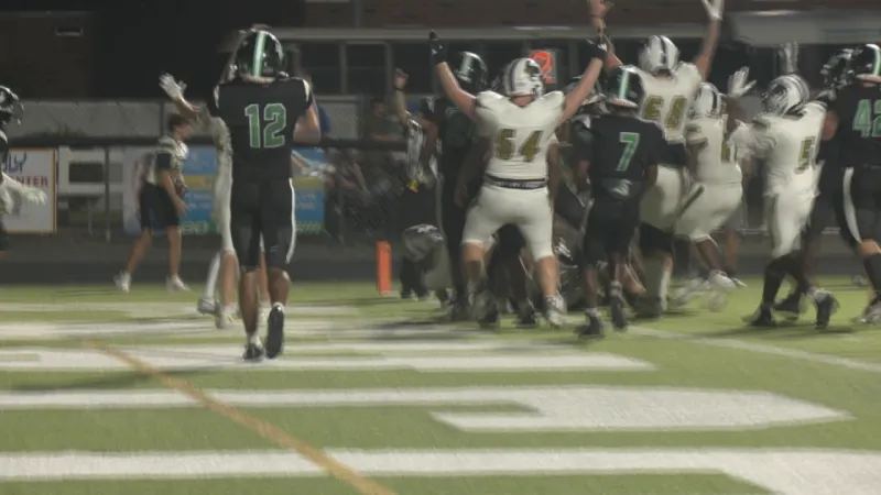 North Brunswick football stays hot with 28-14 win over West Brunswick
